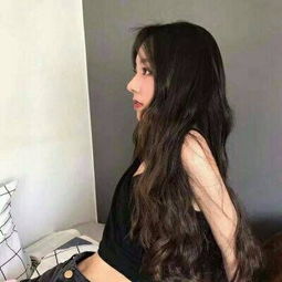 快穿炮灰她光芒璀璨